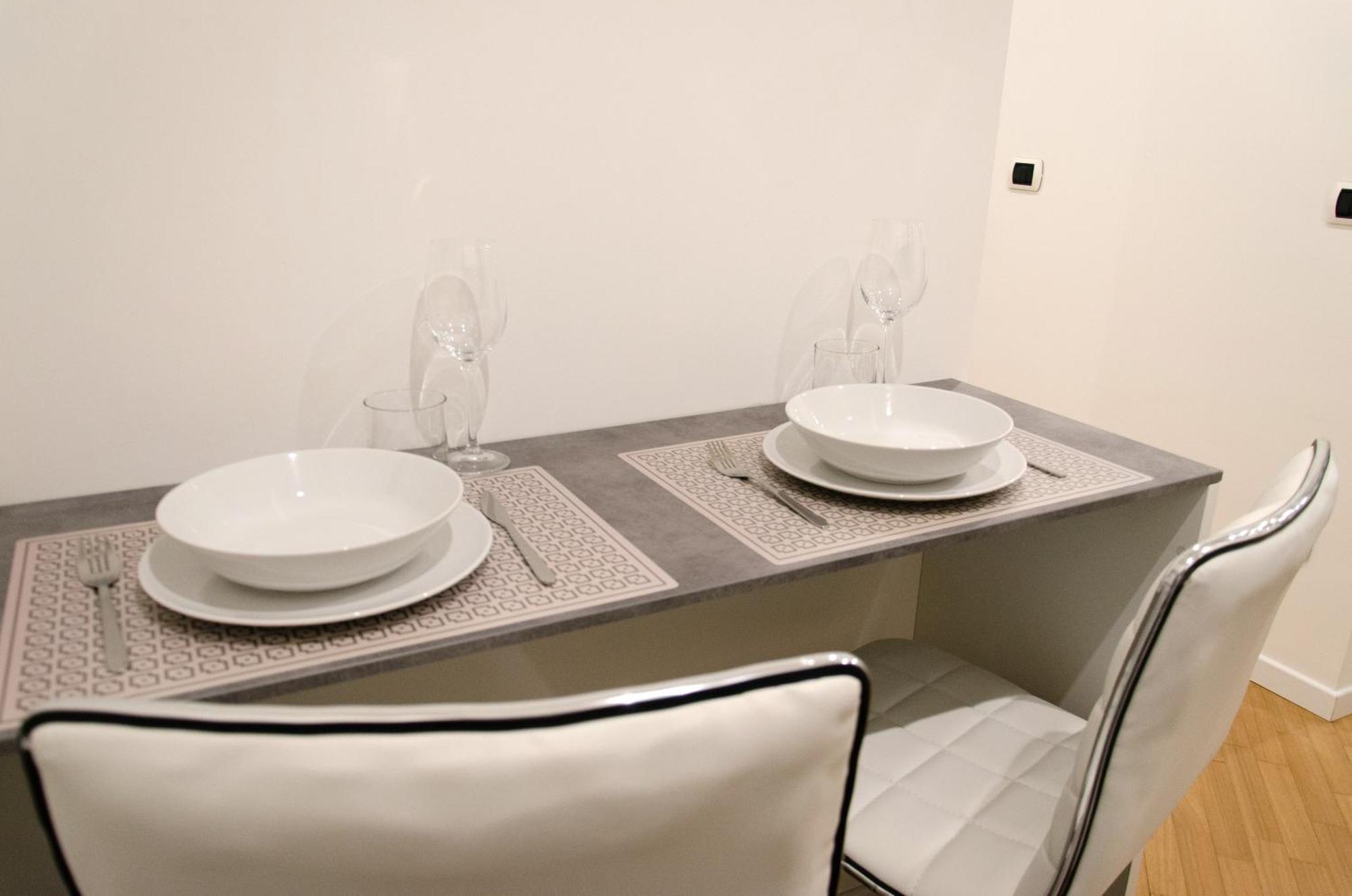 Magnoliaapartments - 5 Nirone Center ميلان المظهر الخارجي الصورة